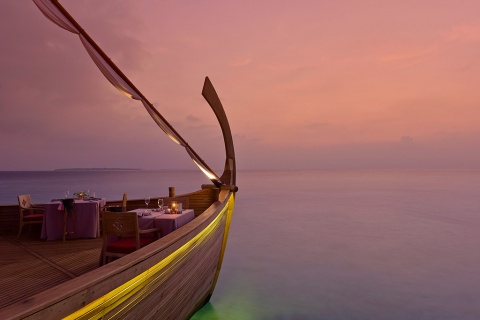 Viajes Románticos a Maldivas © milaidhoo island